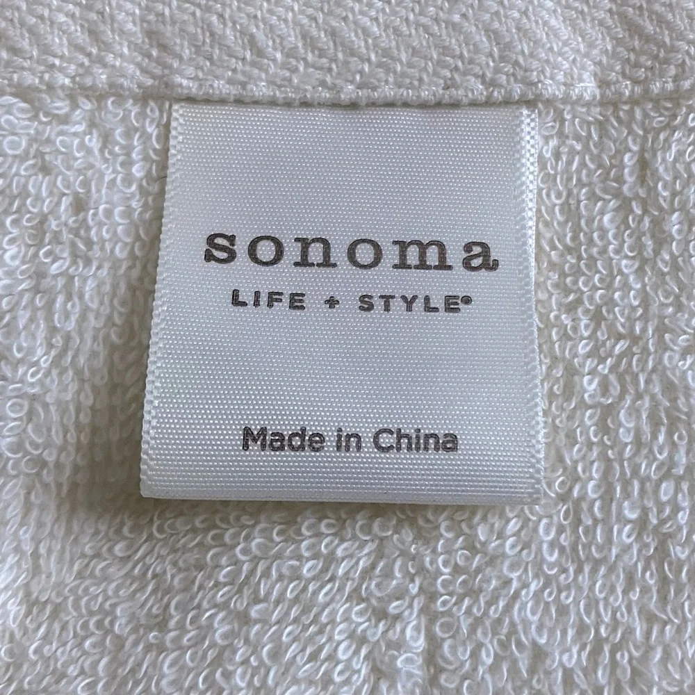 SONOMA  Beige Cotton Monogrammed Hand Towel with 'R' (1)